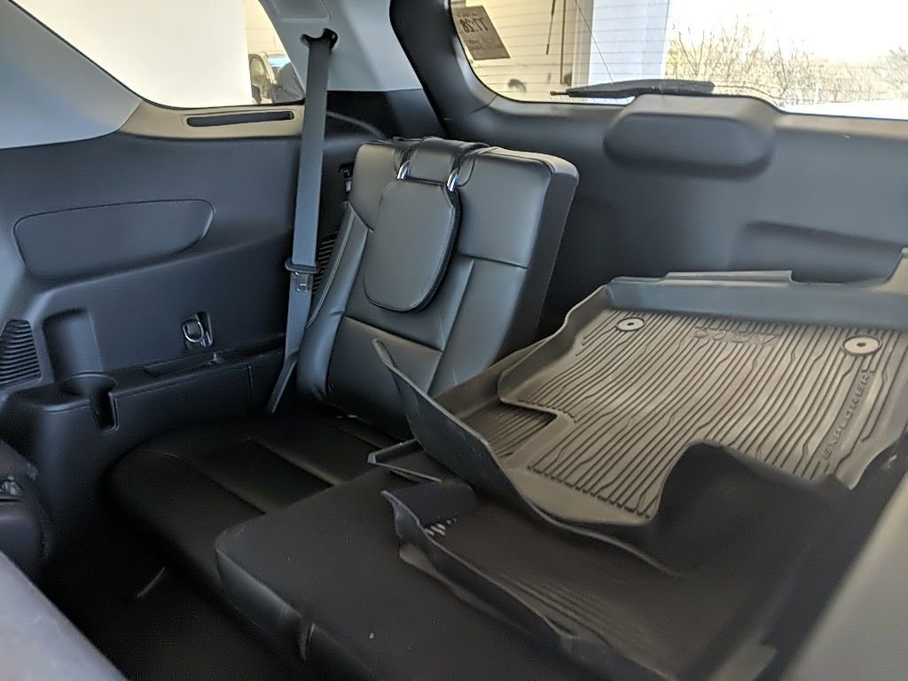 Used 2022 Ford Explorer Limited w/ Equipment Group 301A image 15