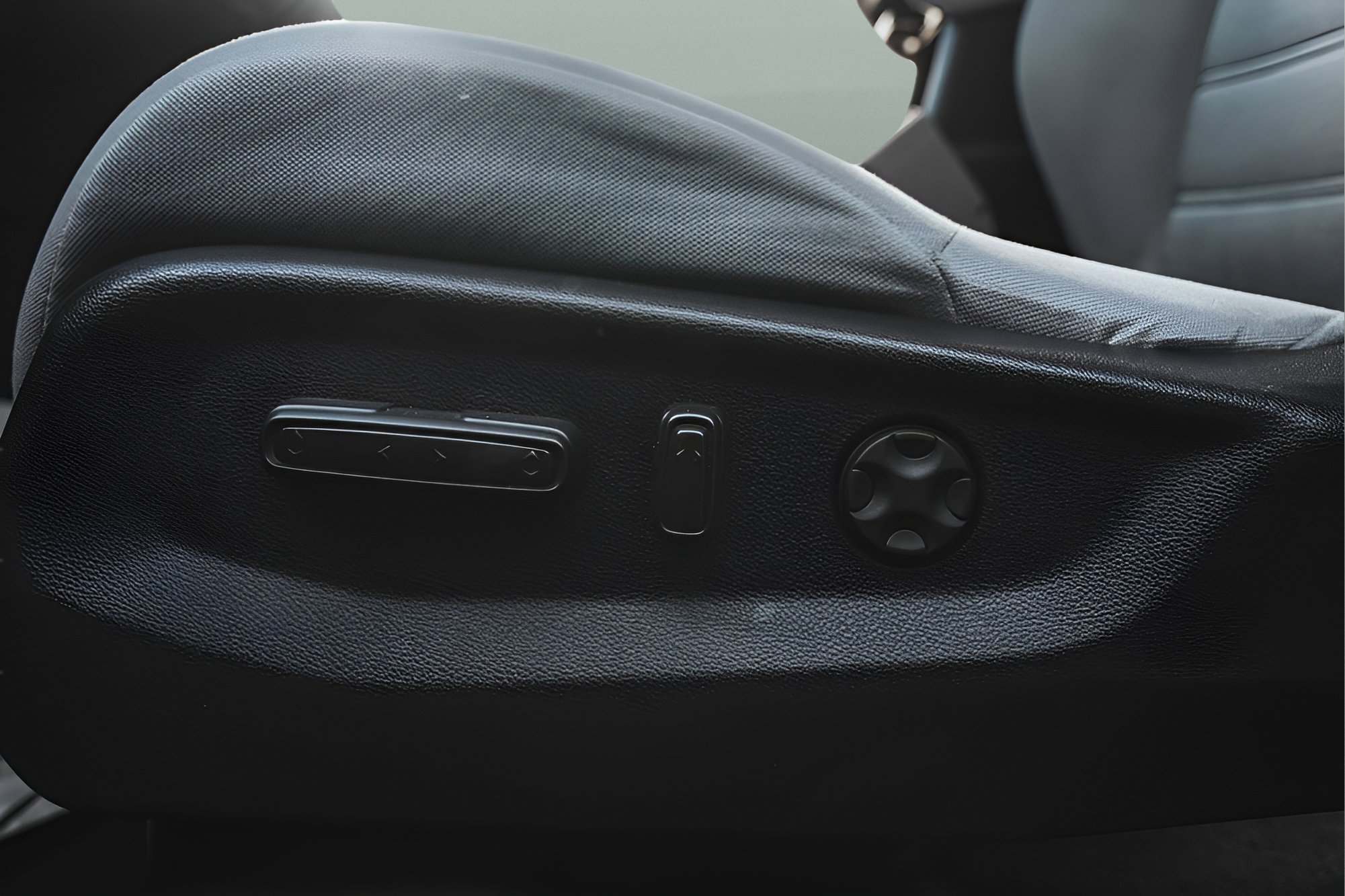 Used 2018 Honda CR-V EX image 11