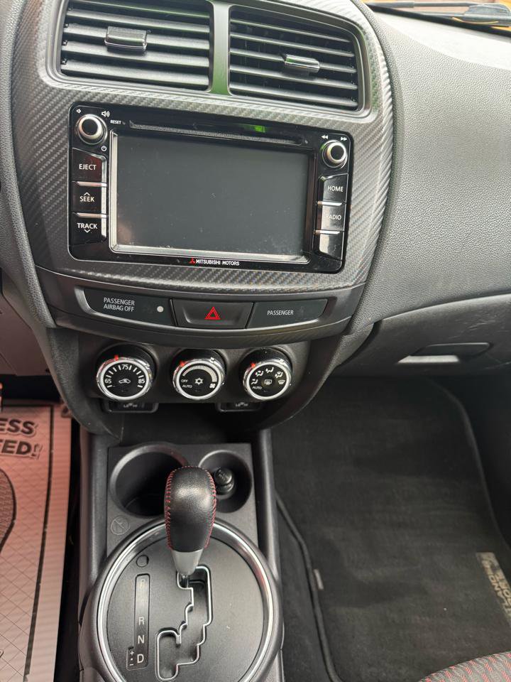 Used 2017 Mitsubishi Outlander Sport ES AWD/4WD image 11