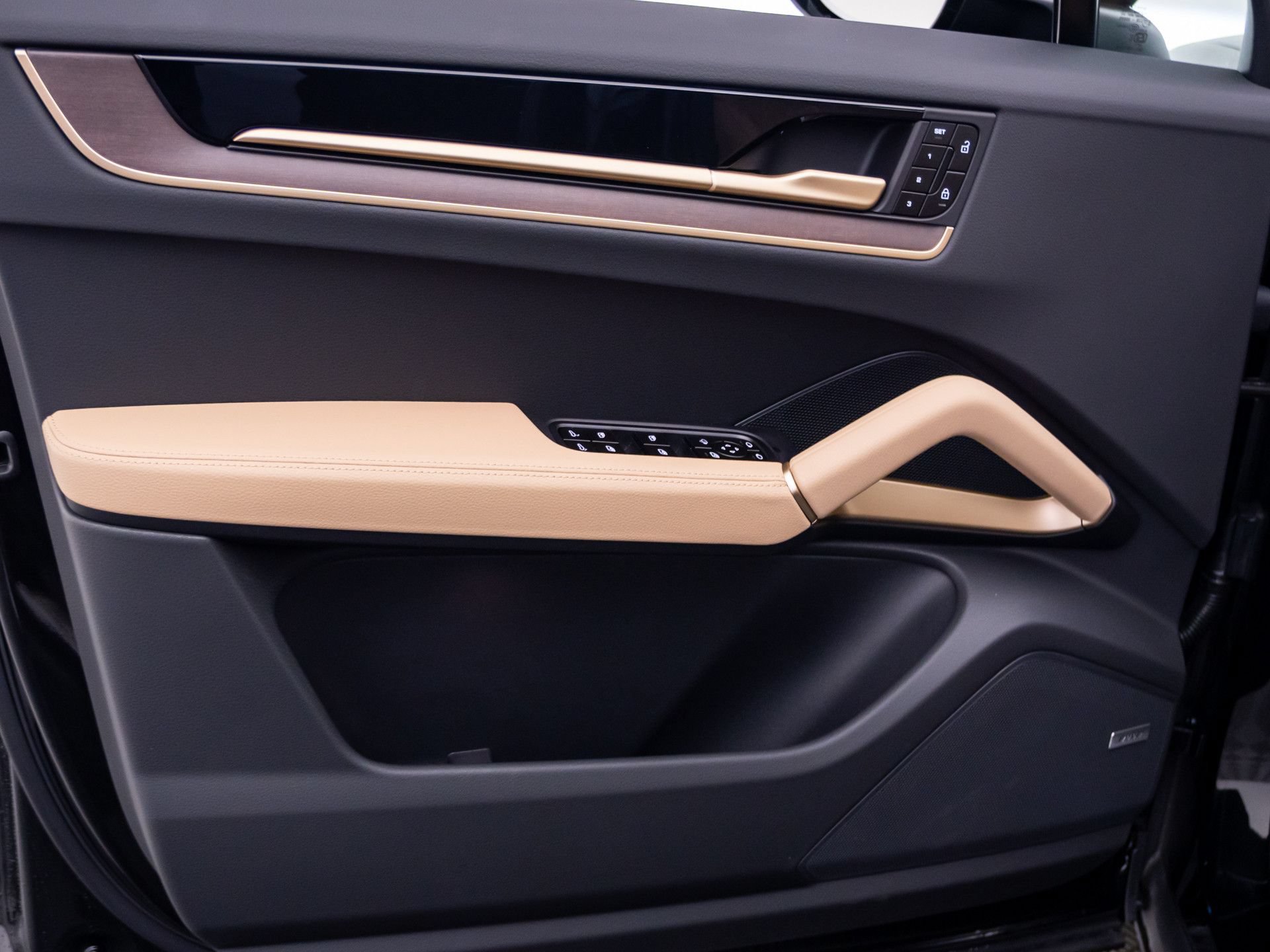 New 2026 Porsche Cayenne AWD/4WD image 14