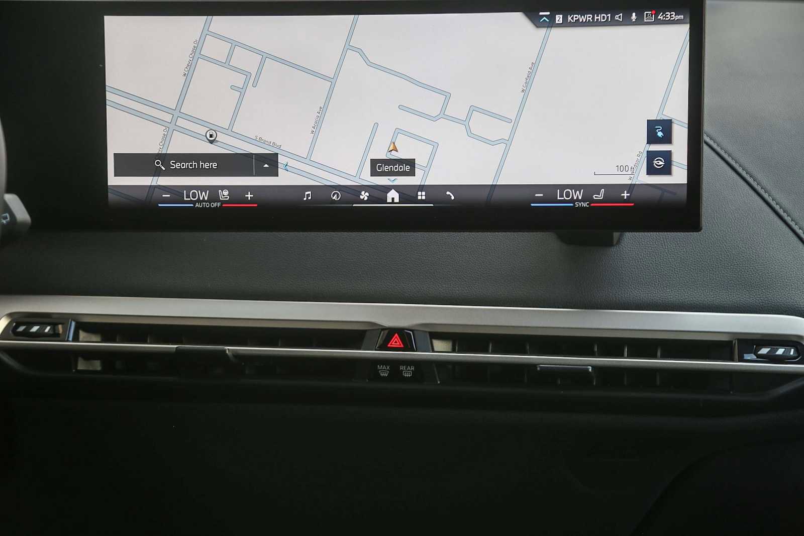 Used 2025 BMW iX xDrive50 w/ Sport Package image 10