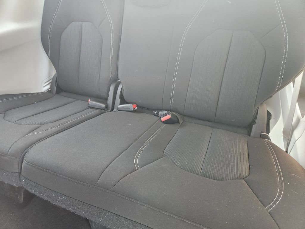 Used 2023 Chrysler Voyager LX image 31