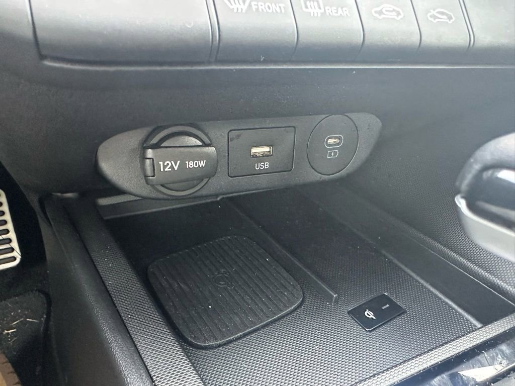 Certified 2025 Hyundai Elantra Sport image 16