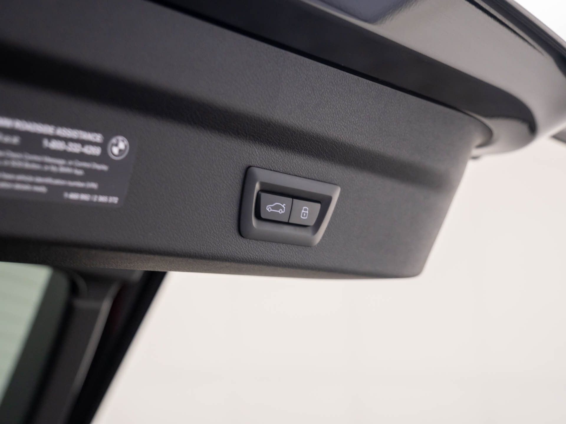 Certified 2025 BMW X2 xDrive28i w/ Premium Package image 37