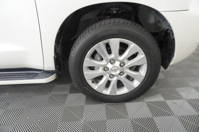 Used 2015 Toyota Sequoia Platinum RWD image 15
