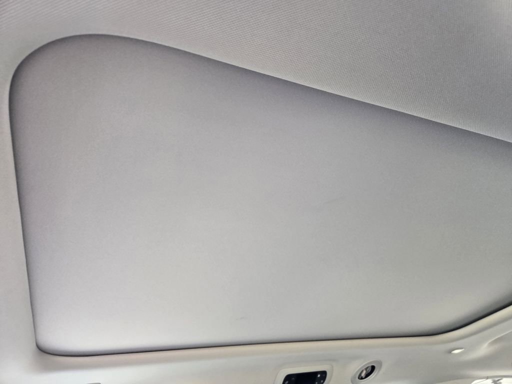 Used 2022 Chrysler Pacifica Limited image 23