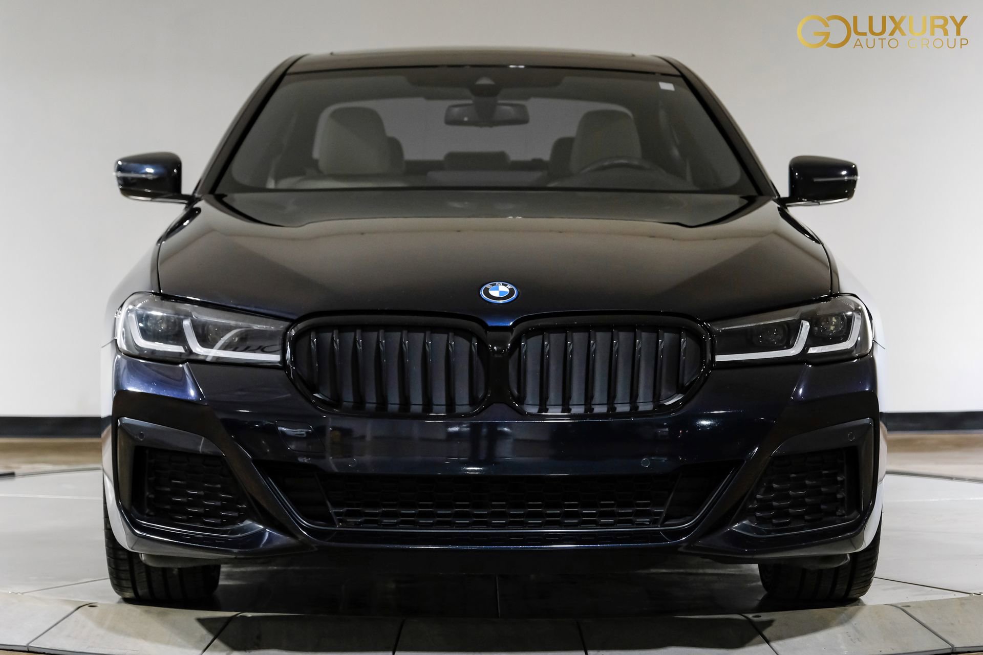 Used 2023 BMW 530e w/ M Sport Package image 7