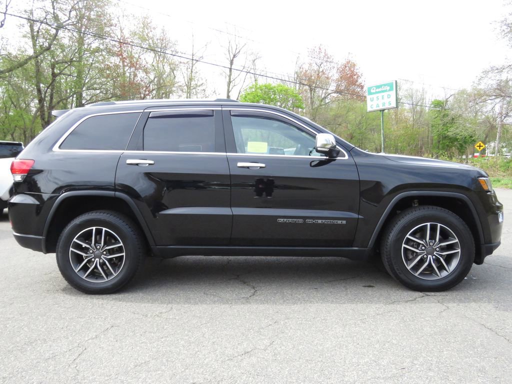 Used 2019 Jeep Grand Cherokee Limited AWD/4WD image 4