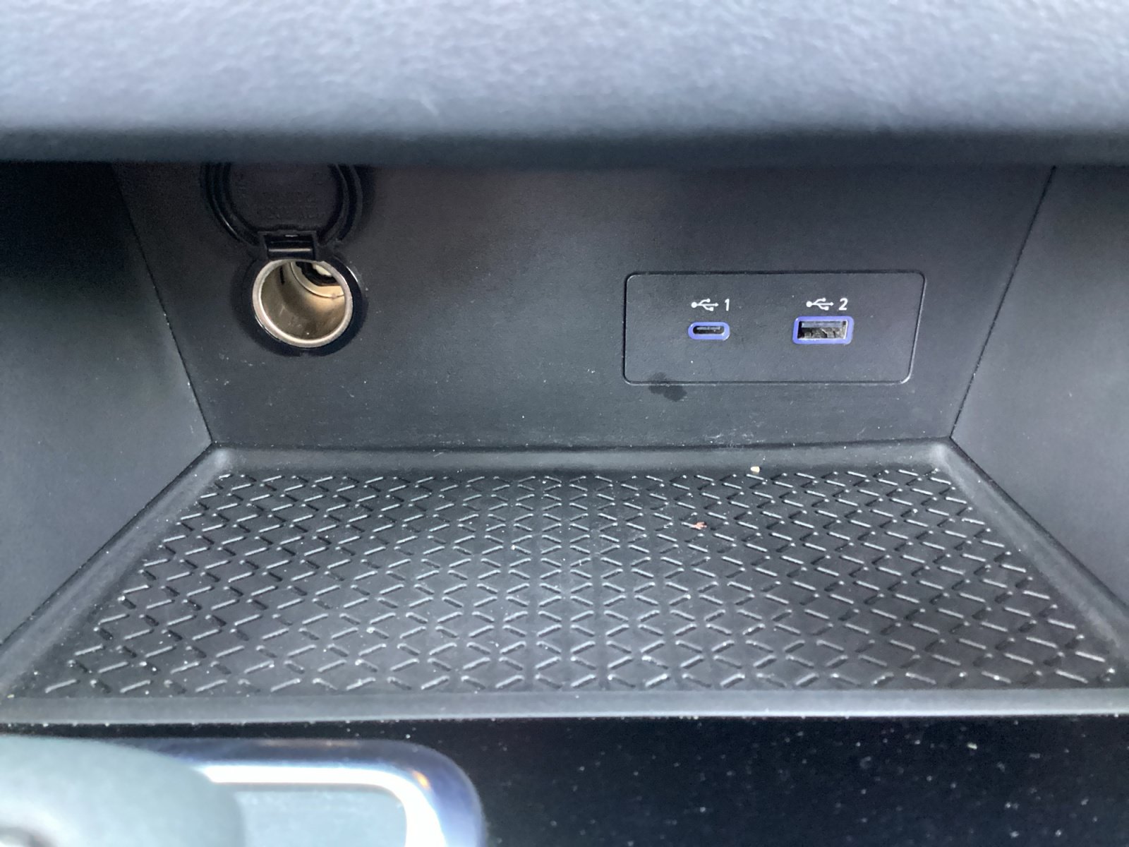 Used 2024 Nissan Pathfinder SV FWD image 24