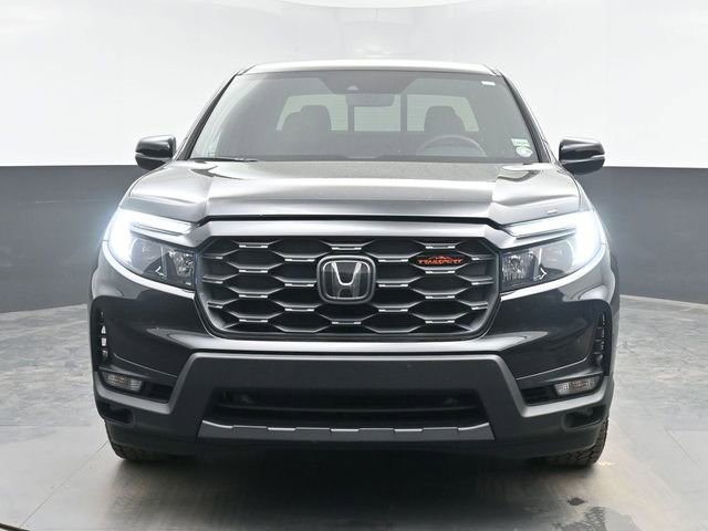 Used 2025 Honda Ridgeline TrailSport image 3
