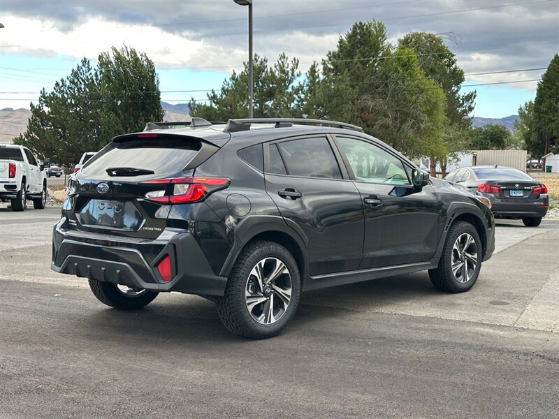 Used 2024 Subaru Crosstrek 2.0i Premium AWD/4WD image 8