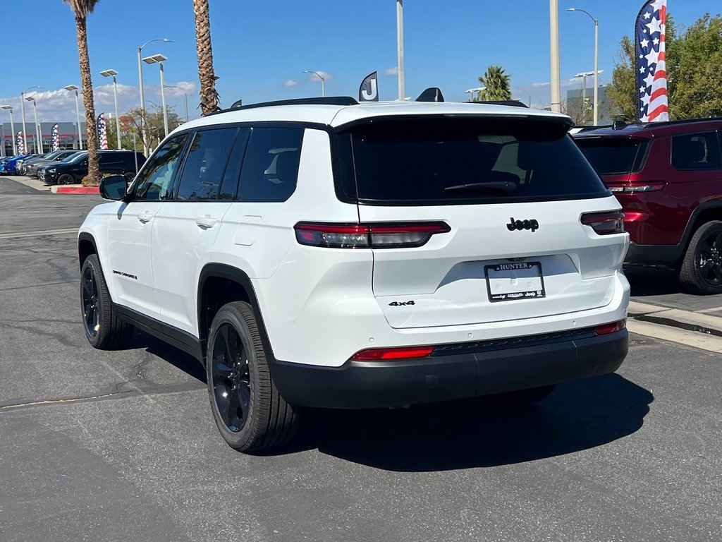 New 2025 Jeep Grand Cherokee L Altitude image 3