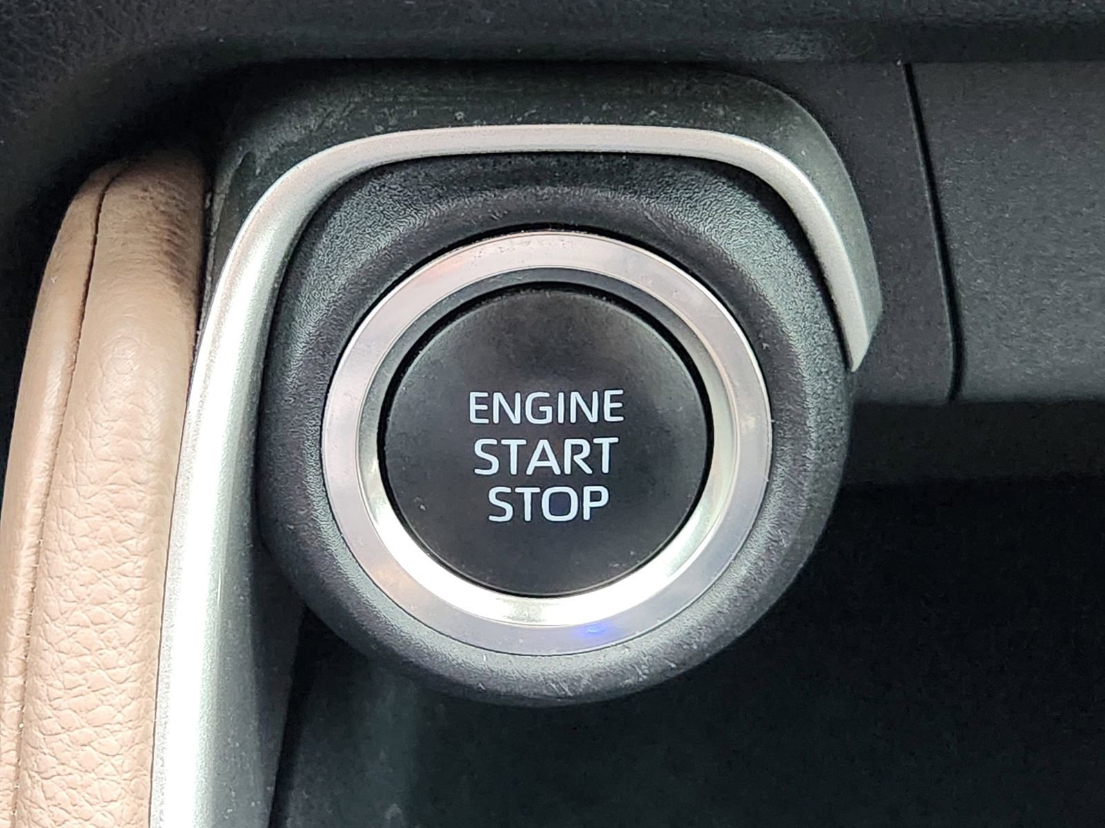 Used 2025 Toyota Grand Highlander AWD image 25