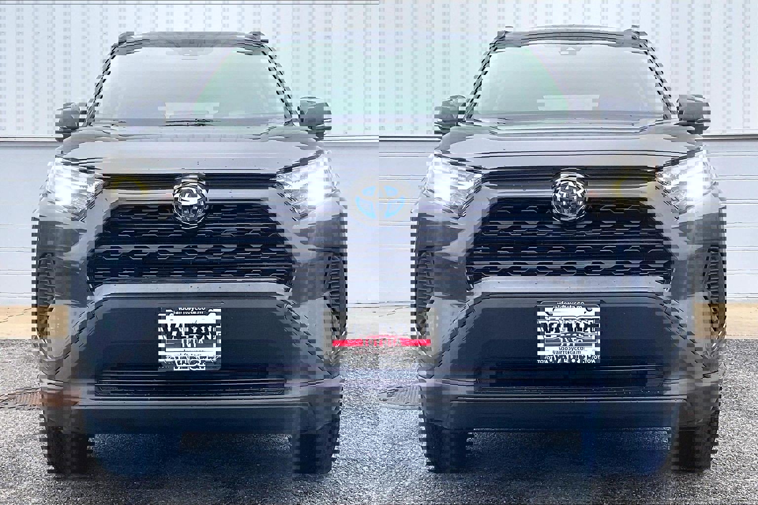 Used 2024 Toyota RAV4 XLE image 3