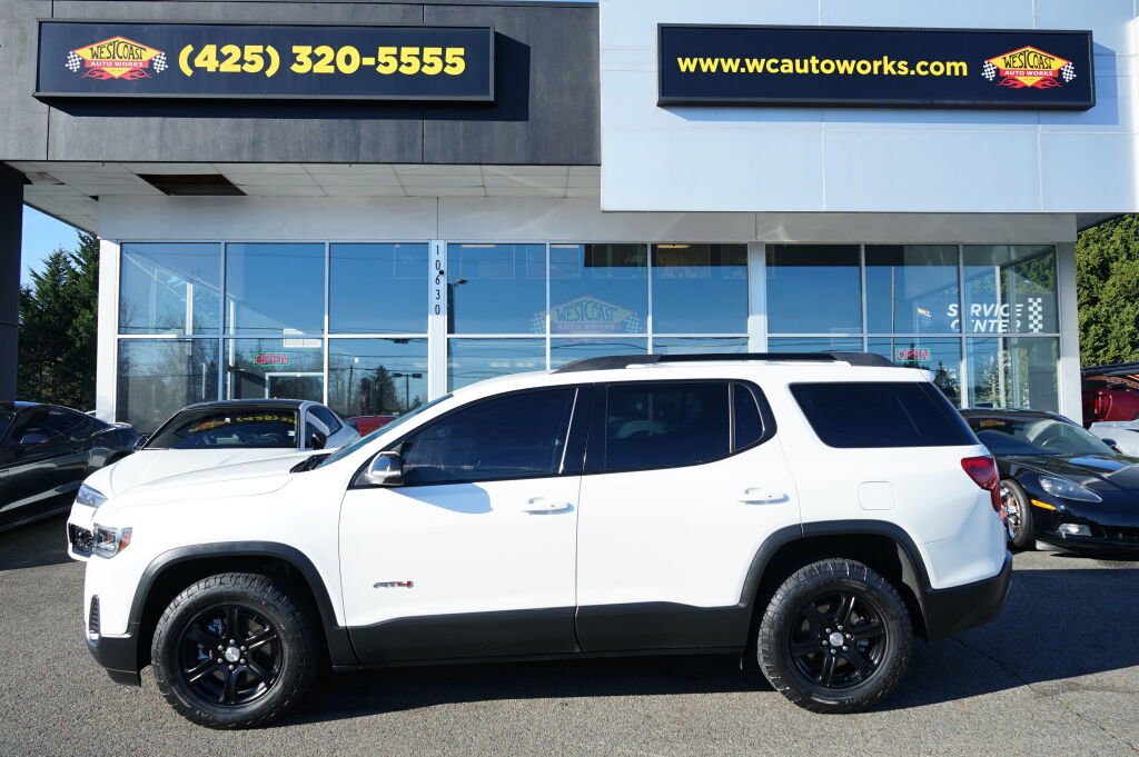 Used 2023 GMC Acadia AT4 w/ Preferred Package AWD/4WD image 2