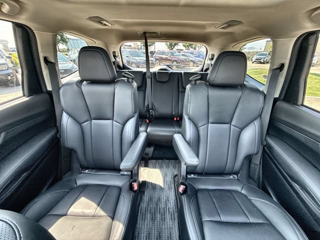 Used 2025 Subaru Ascent Limited AWD/4WD image 23