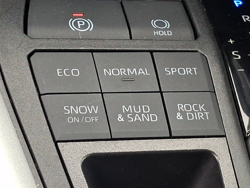 Certified 2025 Toyota RAV4 XLE AWD/4WD image 24