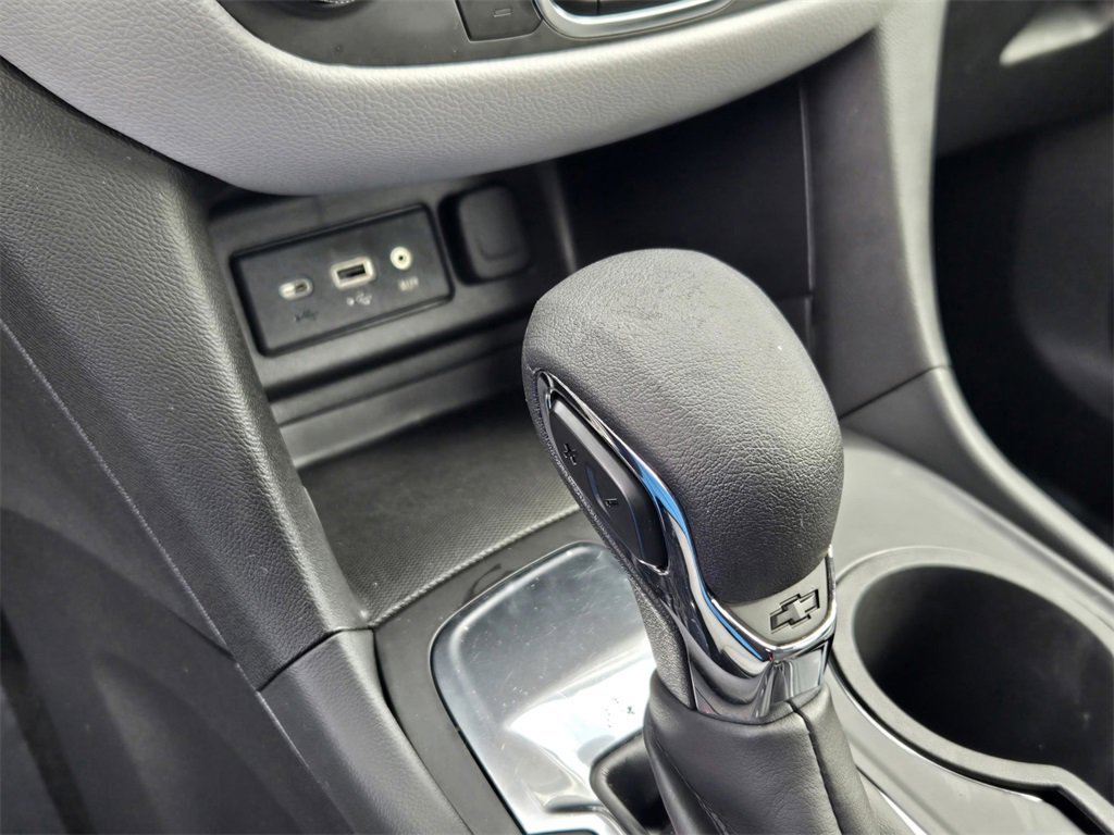 Used 2023 Chevrolet Equinox LS image 22