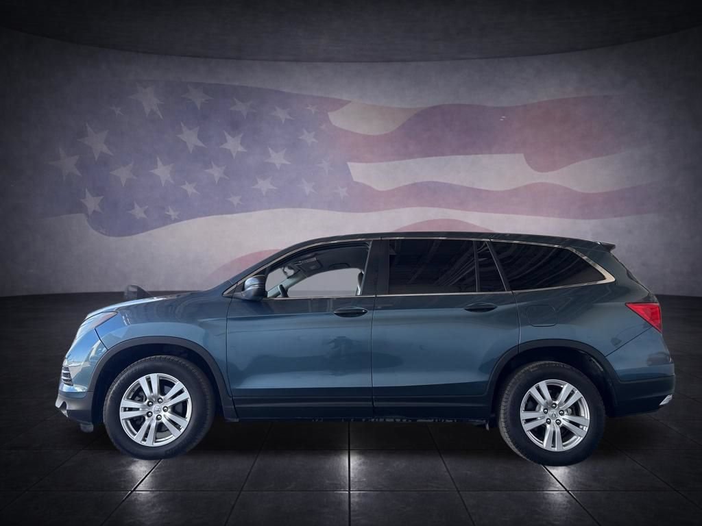 Used 2017 Honda Pilot LX image 2