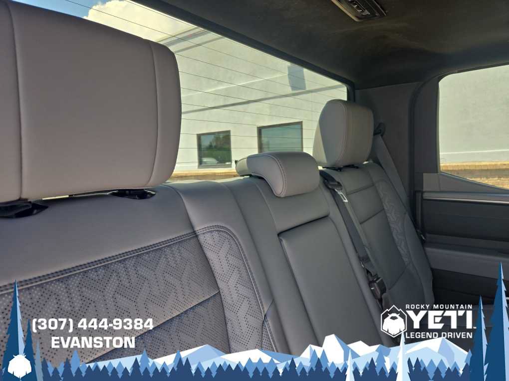 Used 2025 Toyota Tundra Limited AWD/4WD image 15