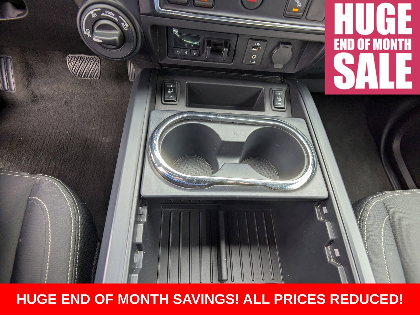 Used 2018 Nissan Titan SV w/ SV Convenience Package image 30