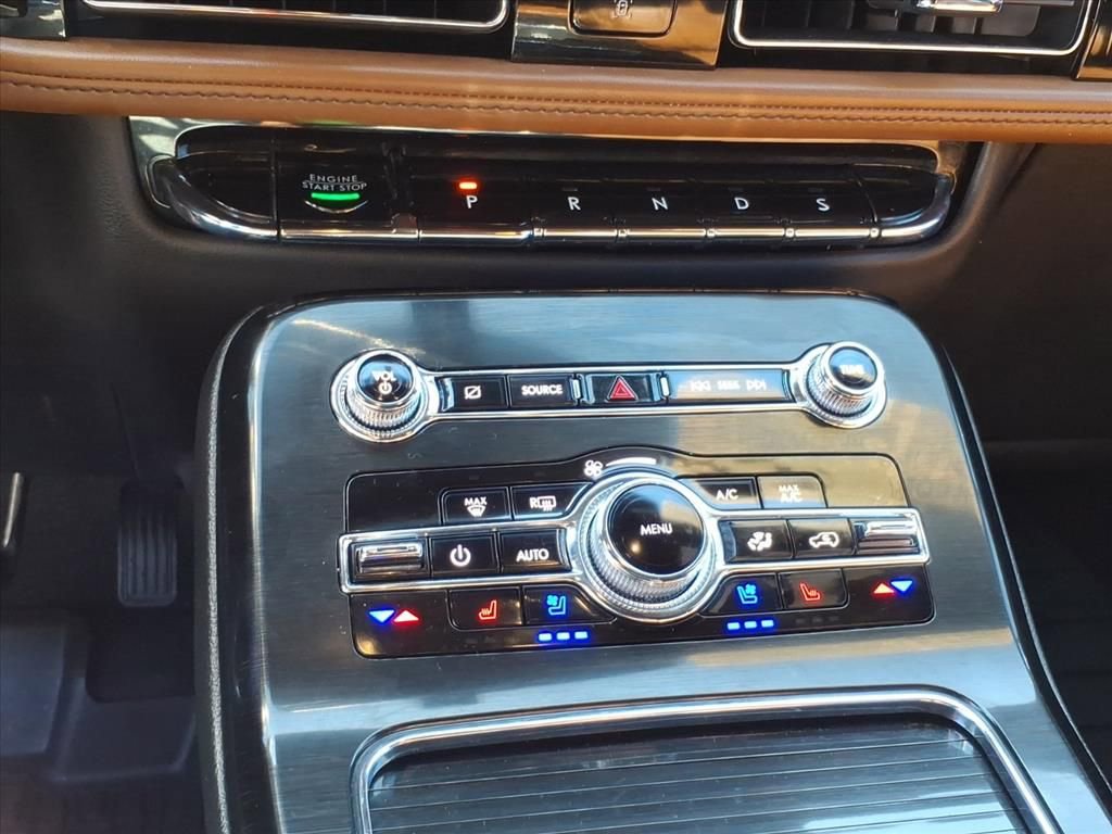 Certified 2023 Lincoln Nautilus Reserve w/ Monochromatic Package image 19