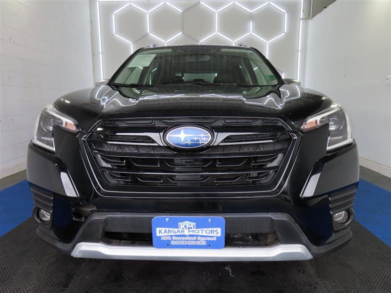 Used 2022 Subaru Forester Touring image 2