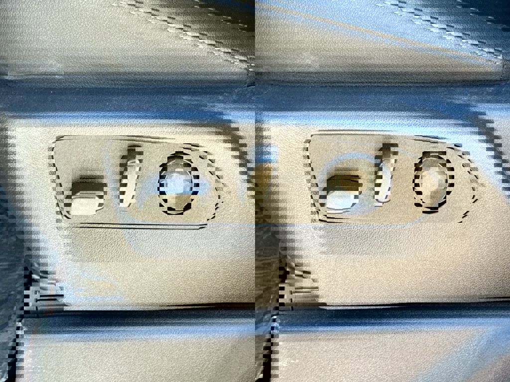 Used 2025 Chevrolet Silverado 2500 LTZ w/ LTZ Premium Package image 15