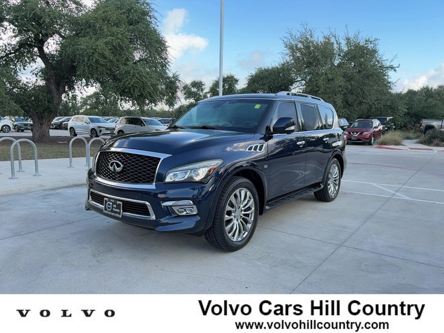 Used 2017 INFINITI QX80 2WD w/ Driver Assistance Package image 1