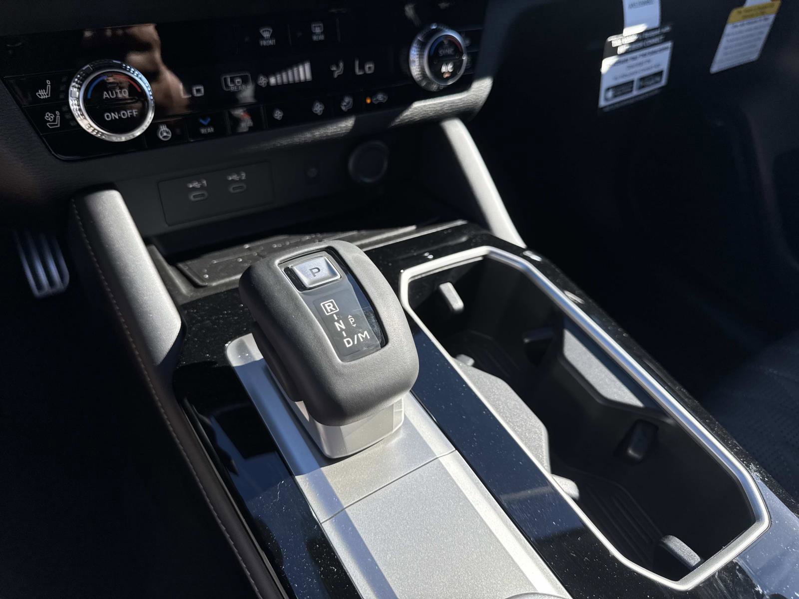 New 2026 Mitsubishi Outlander SEL image 24