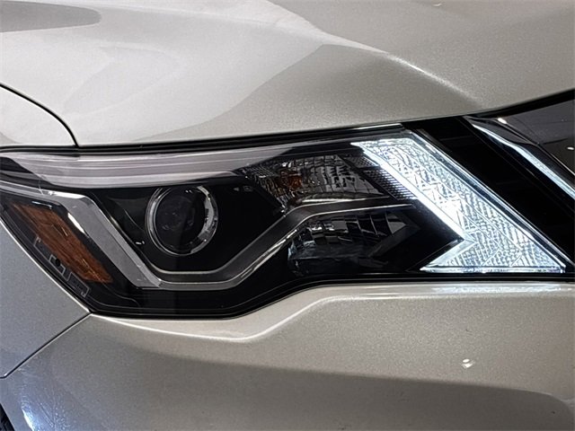 Used 2018 Nissan Pathfinder Platinum image 6