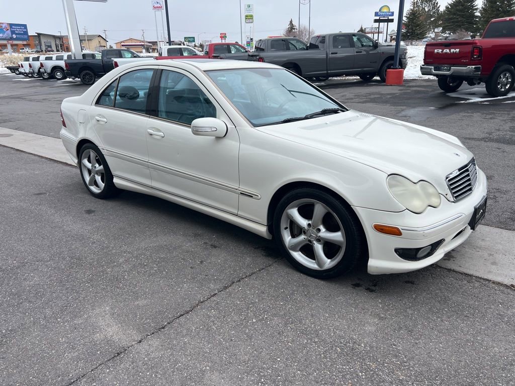Used 2005 Mercedes-Benz C 230 Sedan image 2