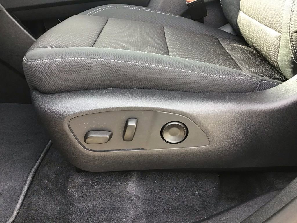 New 2026 Chevrolet Traverse LT w/ Enhanced Driving Package image 32