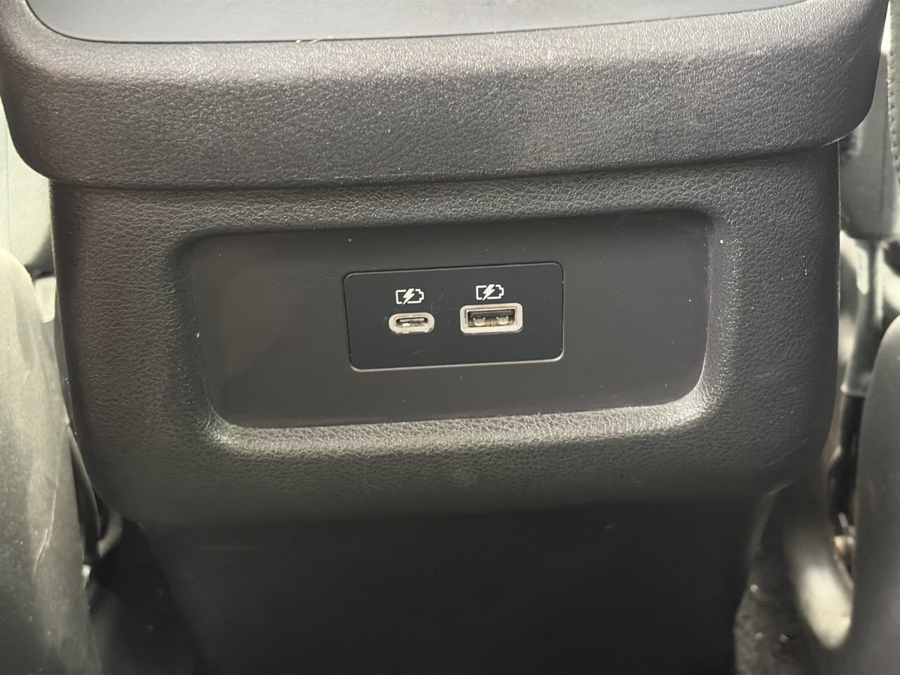 Used 2024 Nissan Pathfinder S FWD image 18