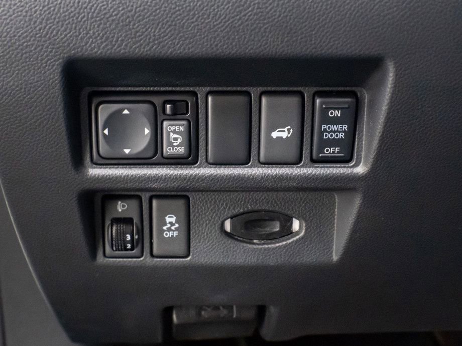 Used 2017 INFINITI QX70 AWD w/ Premium Package image 20