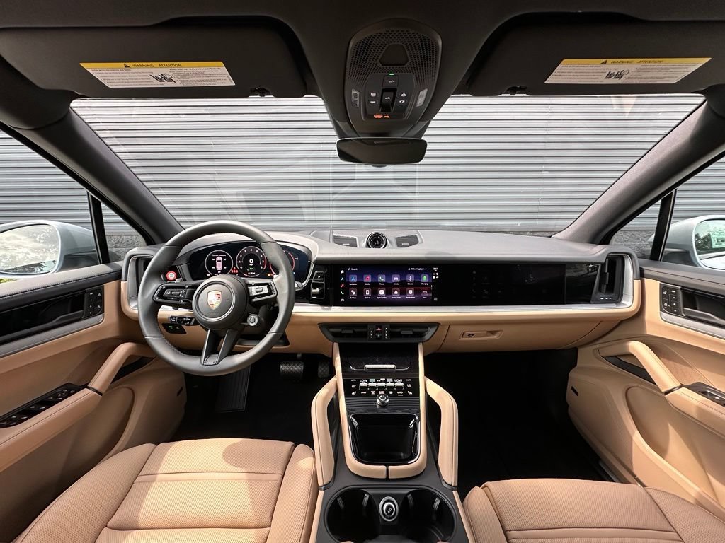 Used 2026 Porsche Cayenne E-Hybrid AWD/4WD image 6