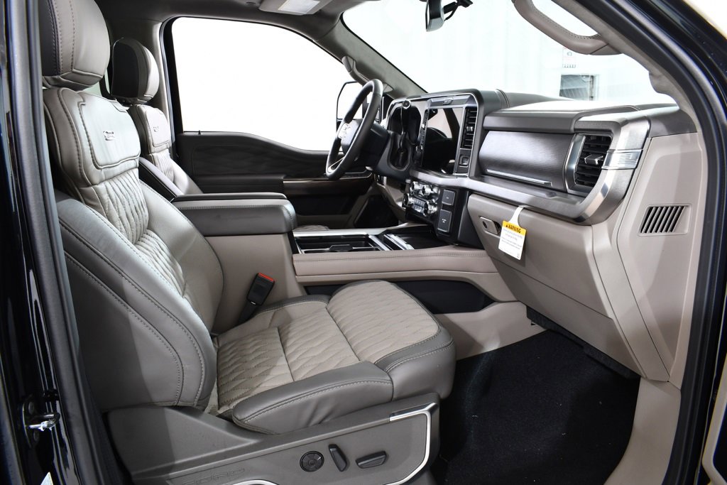 New 2026 Ford F450 Platinum w/ Platinum Plus Package image 10