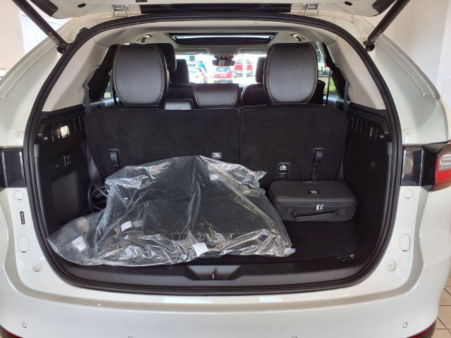 Used 2024 MAZDA CX-90 Plug-In Hybrid w/ Premium Pkg AWD/4WD image 25