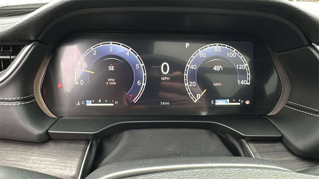 New 2025 Jeep Grand Cherokee Limited w/ Black Appearance Package image 19