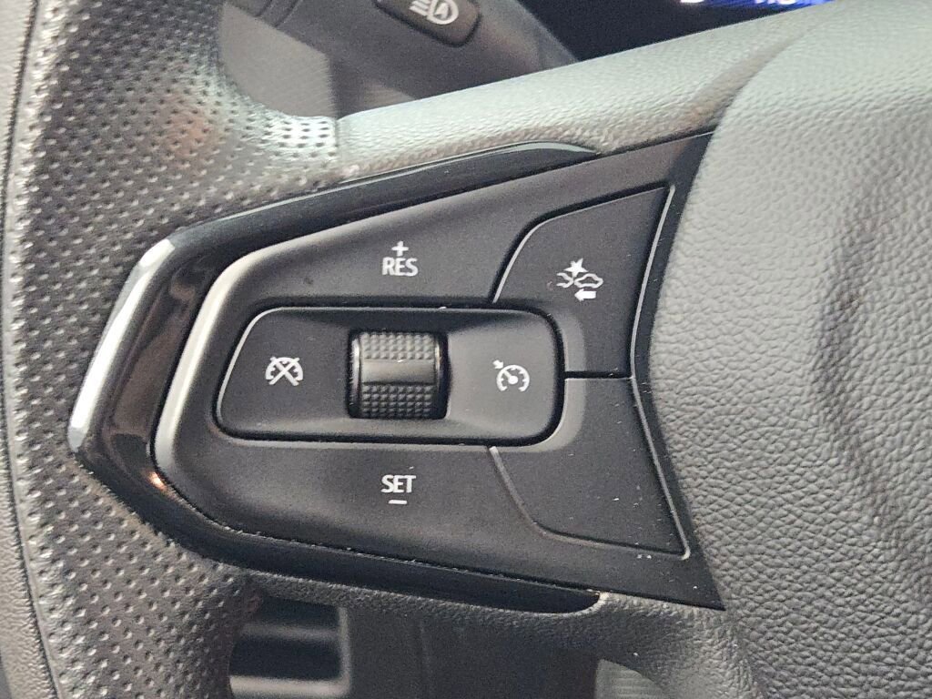 Used 2024 Chevrolet TrailBlazer LT AWD/4WD image 31