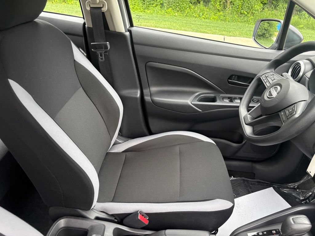 Used 2025 Nissan Versa S w/ Trunk Package FWD image 27