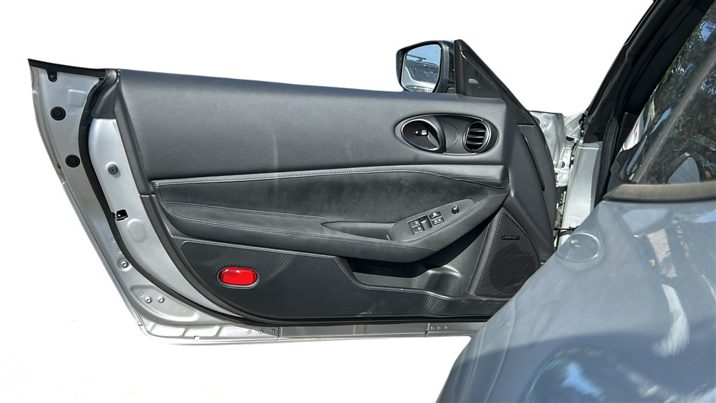 Used 2025 Nissan Z Performance w/ Floor Mat Package RWD image 19