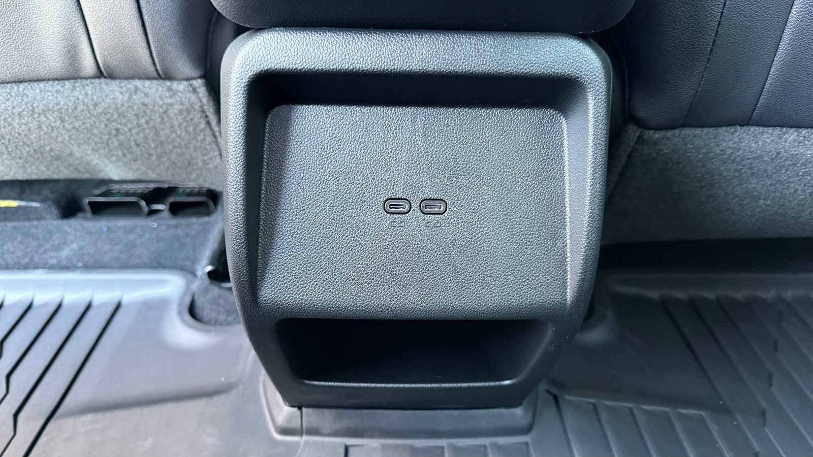 New 2026 Chevrolet Equinox EV LT AWD/4WD image 9