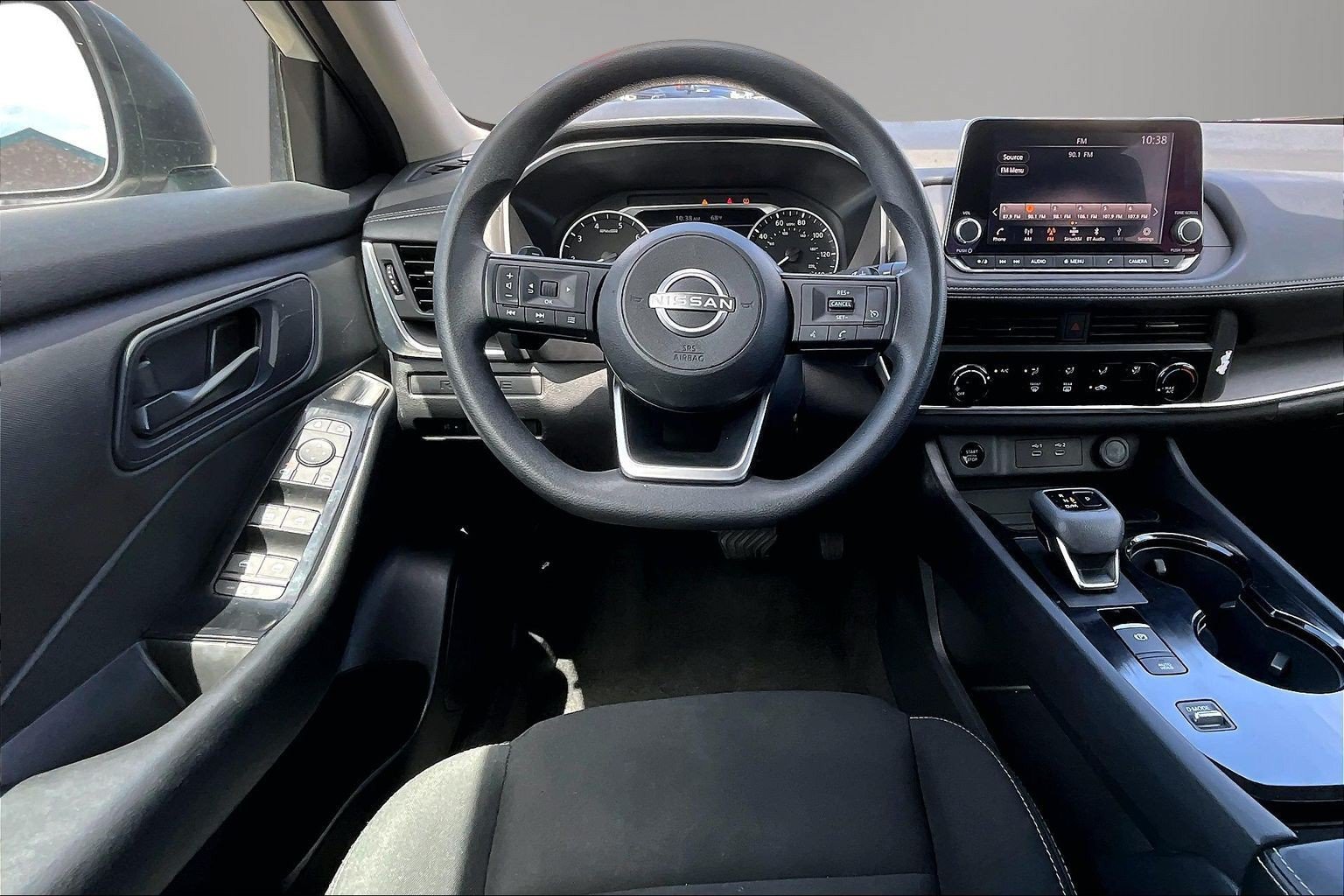Used 2024 Nissan Rogue S FWD image 8