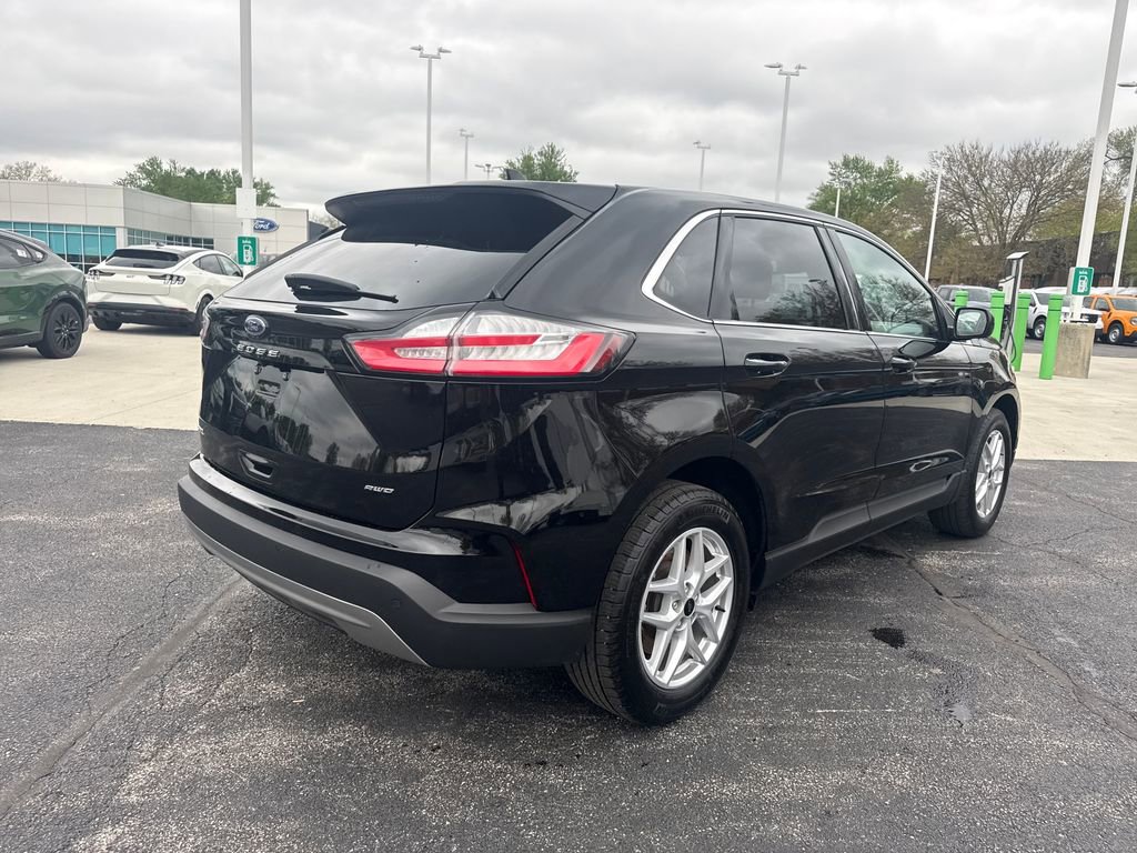 Used 2024 Ford Edge SEL w/ Convenience Package AWD/4WD image 8