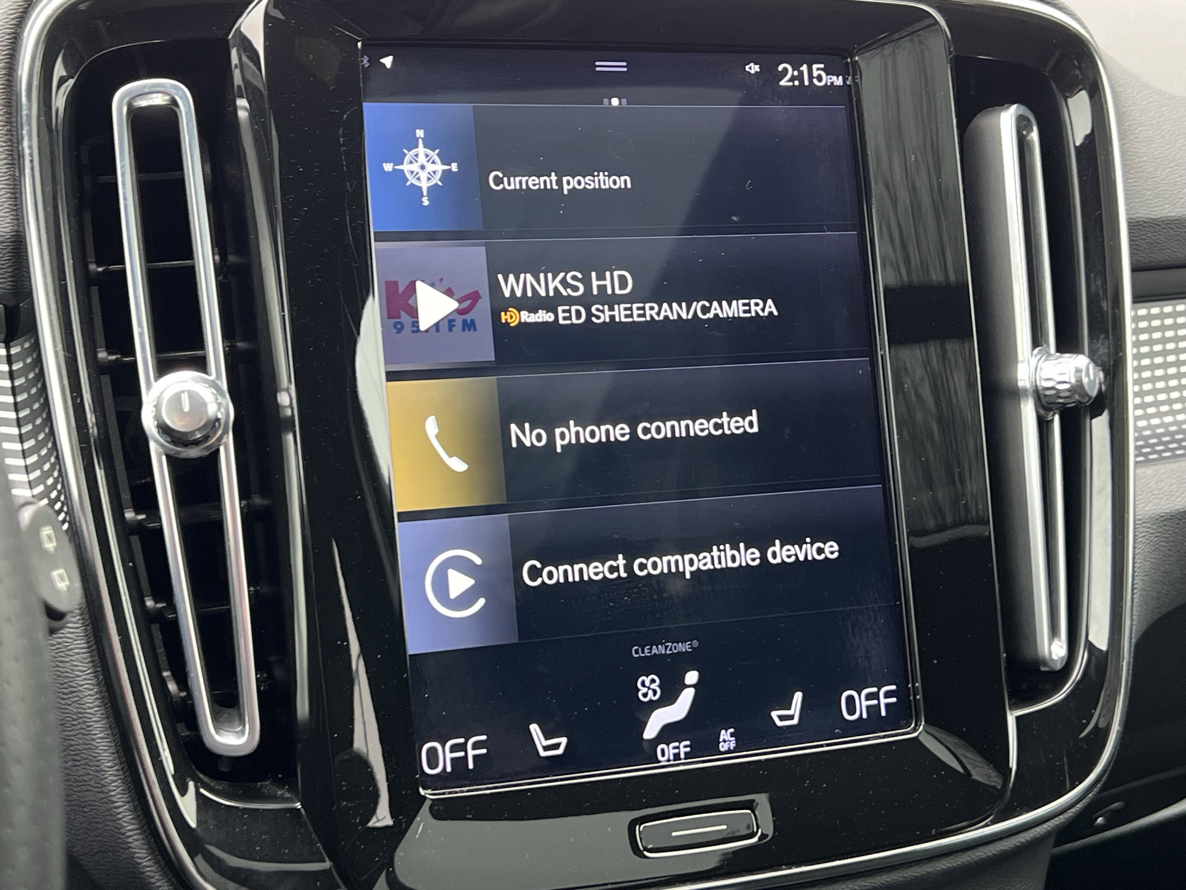 Used 2021 Volvo XC40 T5 R-Design w/ Advanced Package image 23