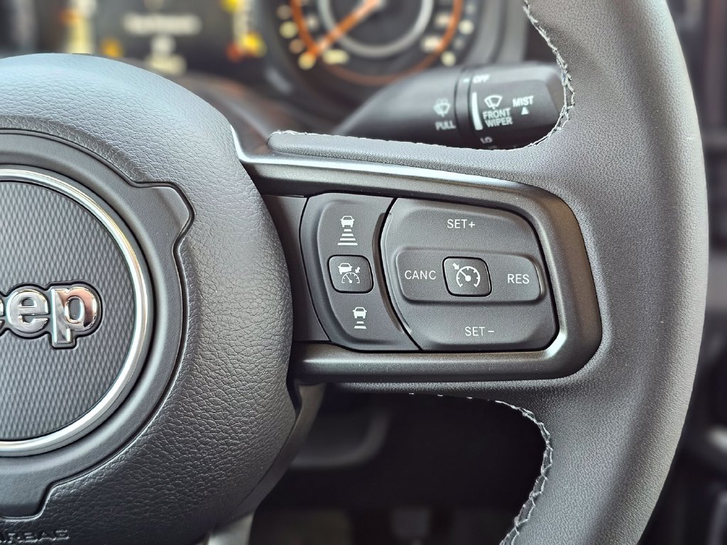 New 2026 Jeep Gladiator Sport AWD/4WD image 17