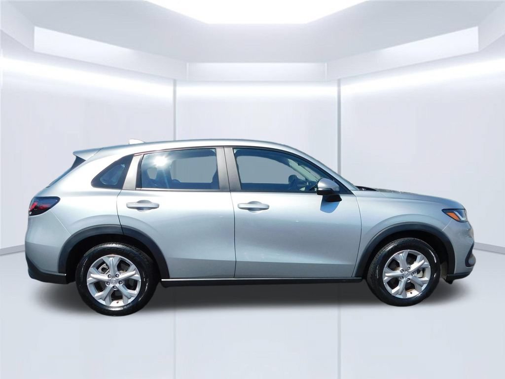 Certified 2024 Honda HR-V LX image 2