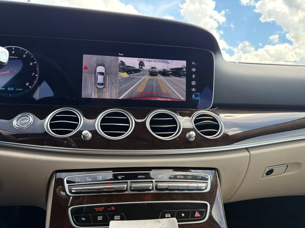 Used 2023 Mercedes-Benz E 450 4MATIC Sedan image 16