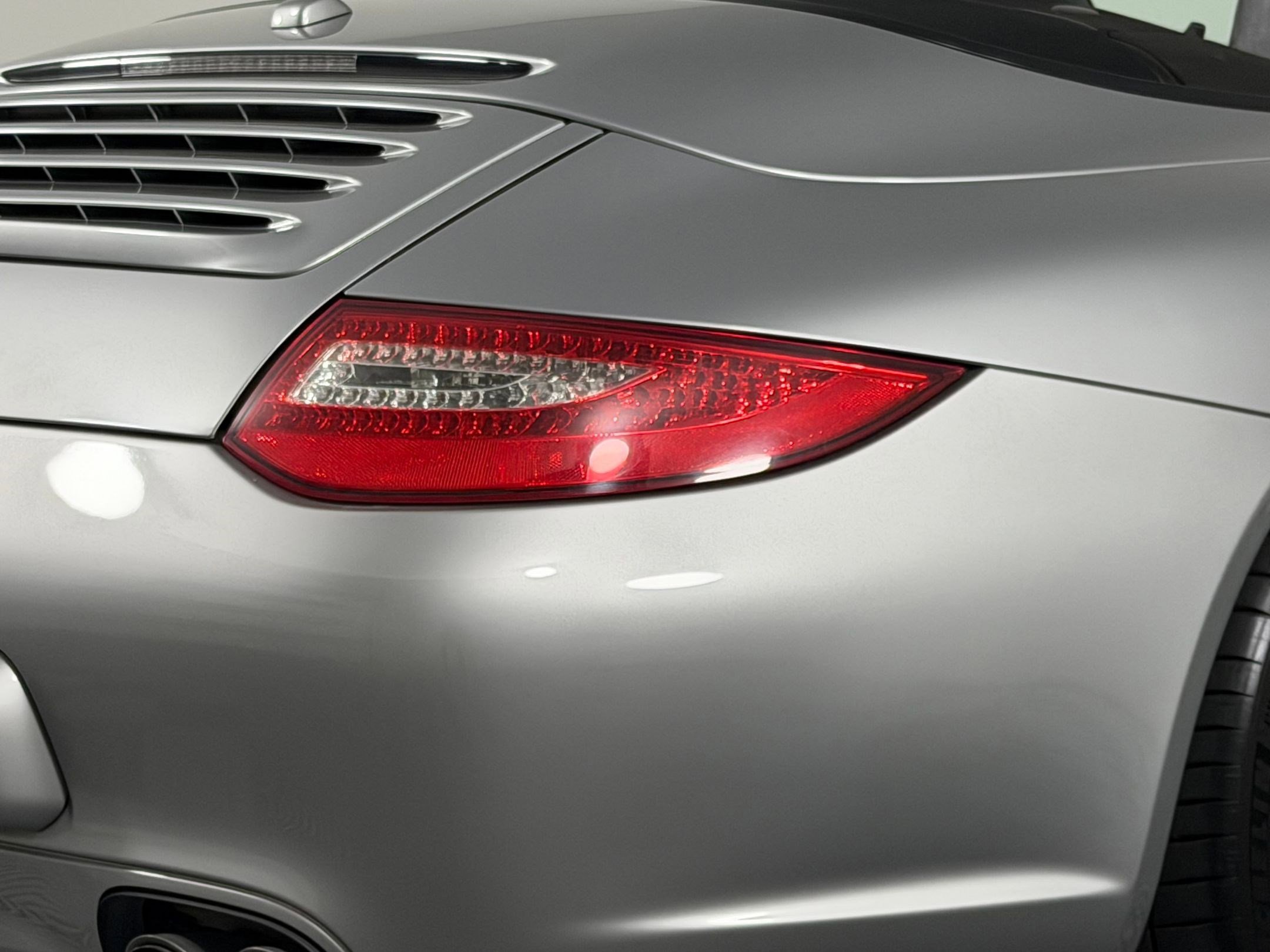 Used 2011 Porsche 911 Carrera S image 13
